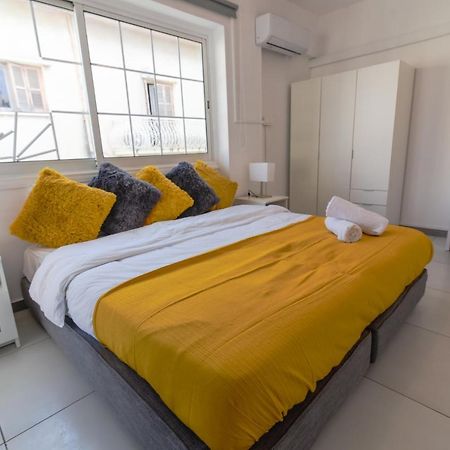Jana'S 2-Br Apartment In Larnaca Luaran gambar