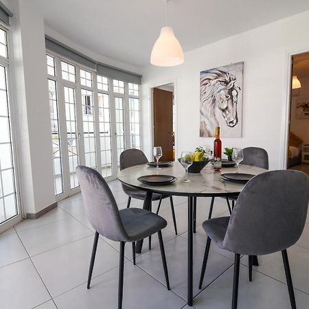 Jana'S 2-Br Apartment In Larnaca Luaran gambar