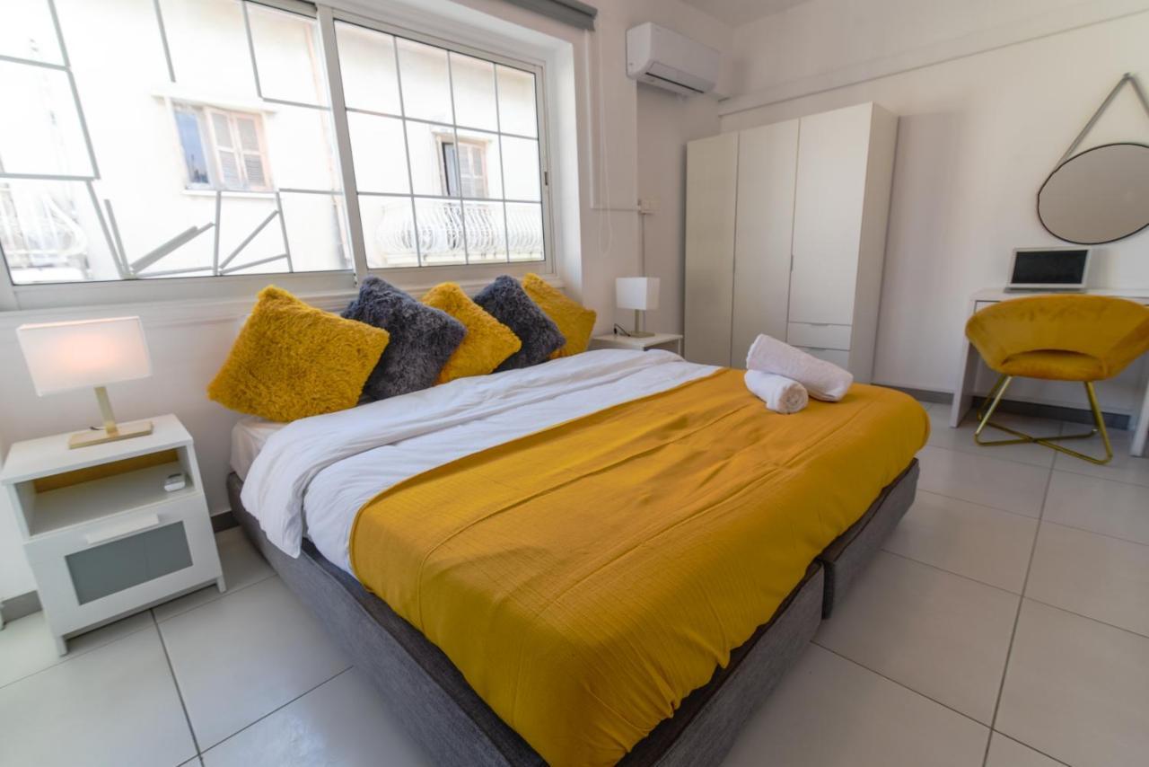Jana'S 2-Br Apartment In Larnaca Luaran gambar